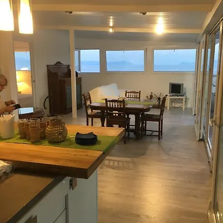 阿迪克天堂公寓