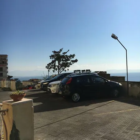 阿迪克天堂公寓 * 那不勒斯